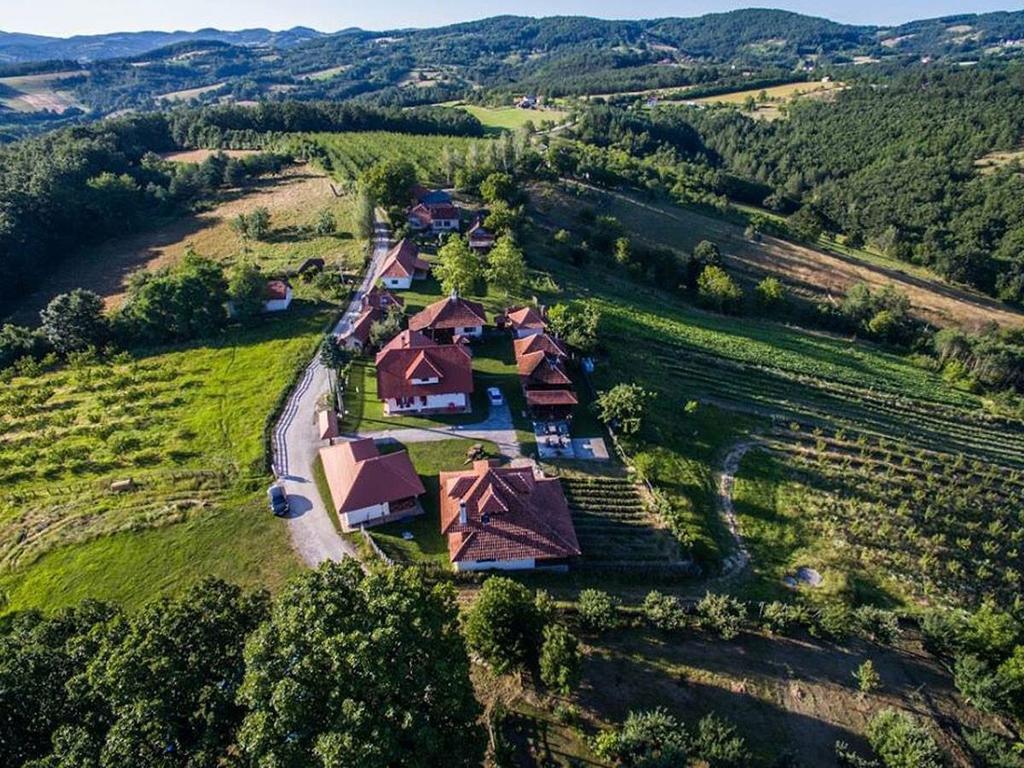 Etno Selo Rajski Konaci Leusici Eksteriør billede